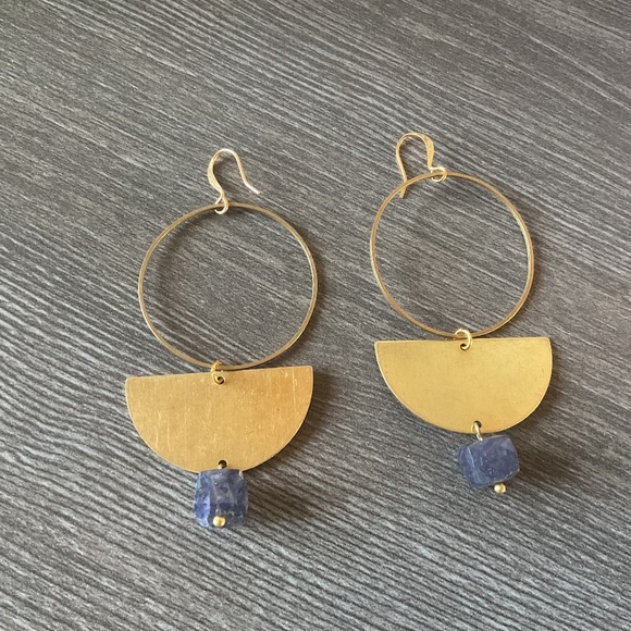 NWOT brass and square blue lapis beaded drop earring - Picture 1 of 5